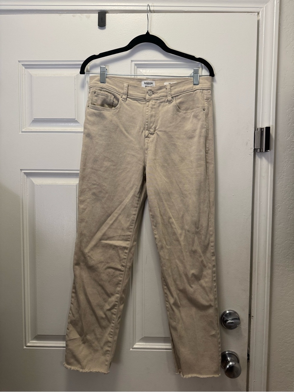 Kensie Straight-Leg Jeans in Beige 0407